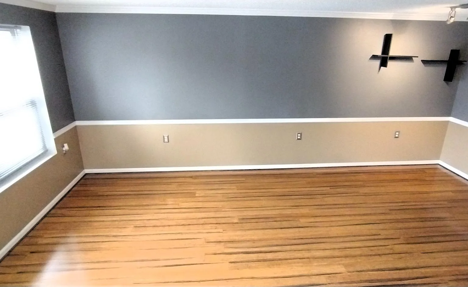 2 bed, 1350 sqft, $2,700 — Photo 3