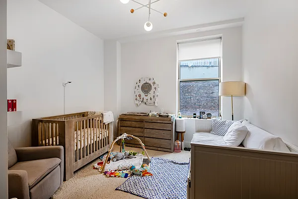 Rented by Dusk Group Inc | media 7