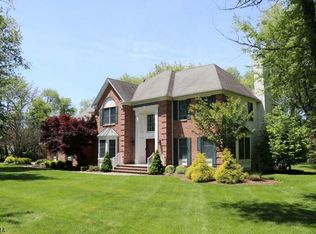 8 Harvest Way, Denville, NJ 07834