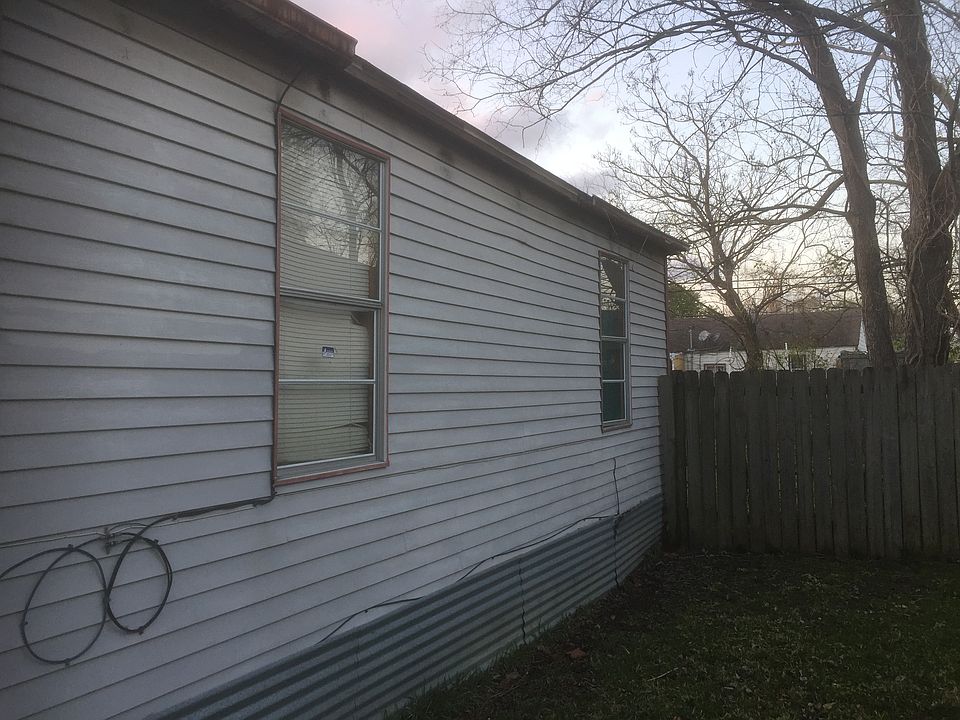 2nd image of 1425 15th St