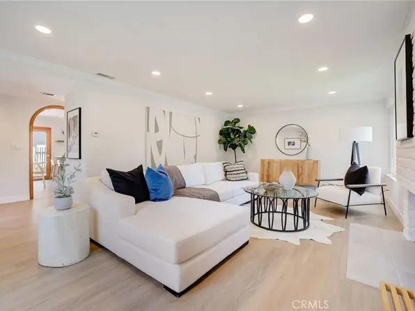 1300 Clay St, Newport Beach, CA 92663