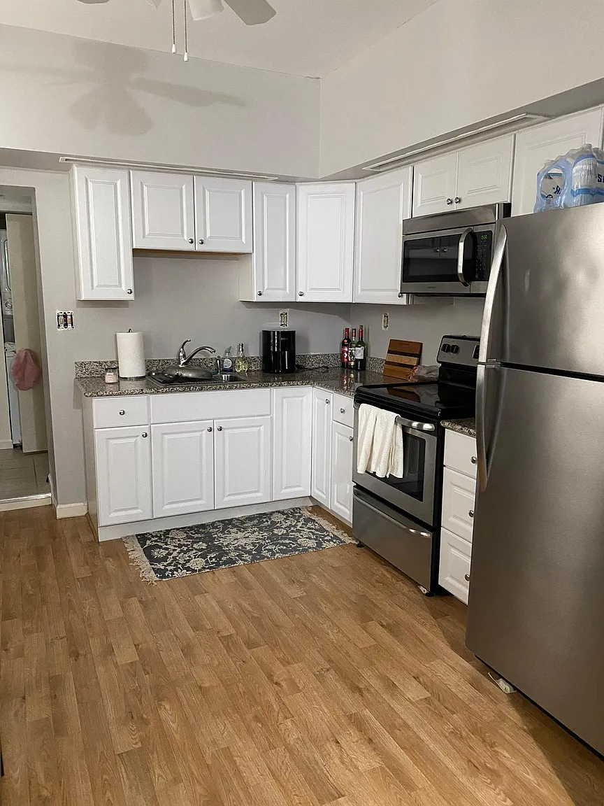 119 W Clement St #1 photo 1