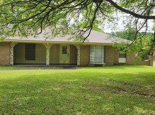 329 Swan Lake Dr, Jackson, MS 39212