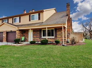 1251 E Evergreen Dr, Palatine, IL 60074