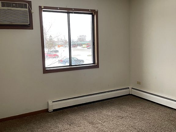 4th image of 2210 Lewis Ave APT 202