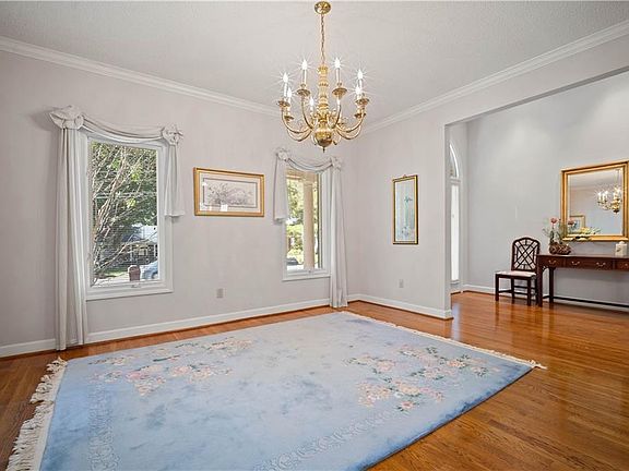 3rd image of 2870 Crabtree Ct