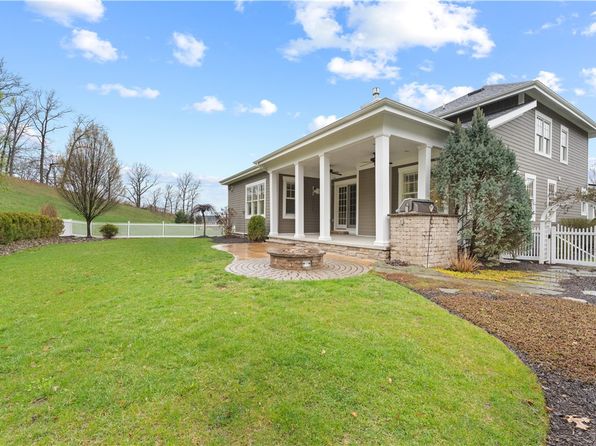 225 Venango Trl, Mars, PA 16046