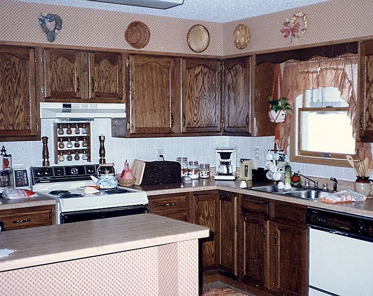 2nd image of 620 Dover Dr