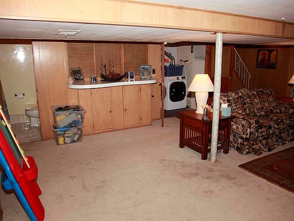 3rd image of 22607 77th Ave
