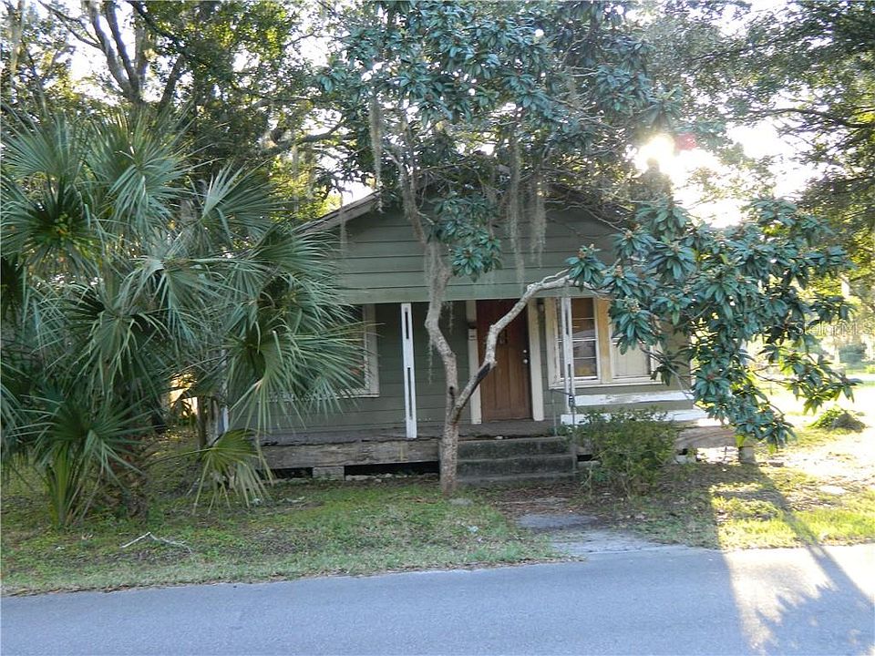 1st image of 703 Coronet St