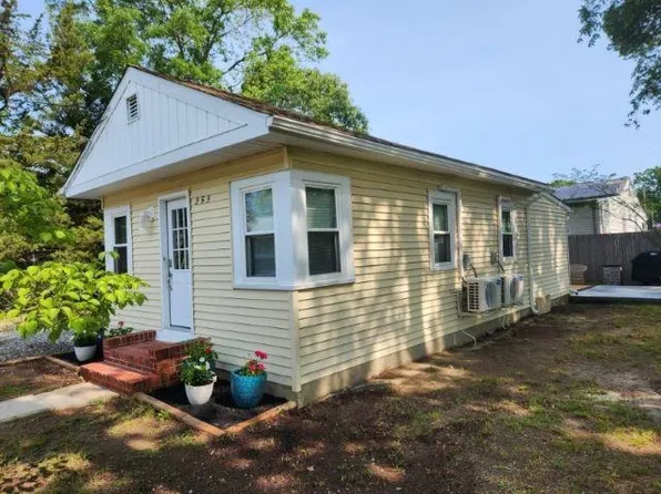 259 E Pacific Ave, Villas, NJ 08251