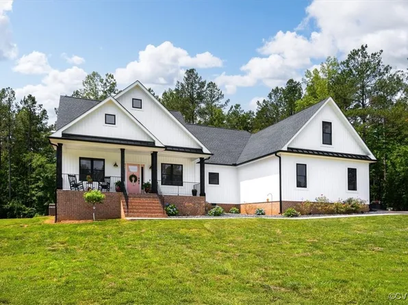 18843 Waterford Dr, Sutherland, VA 23885