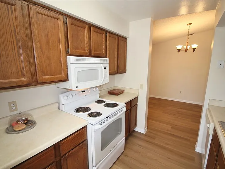 185 Waterfall Way #201 — Photo 9