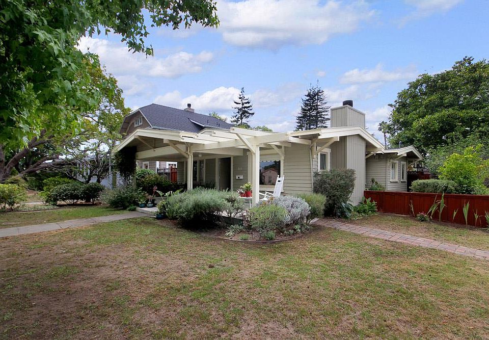 1st image of 221 Pacheco Ave