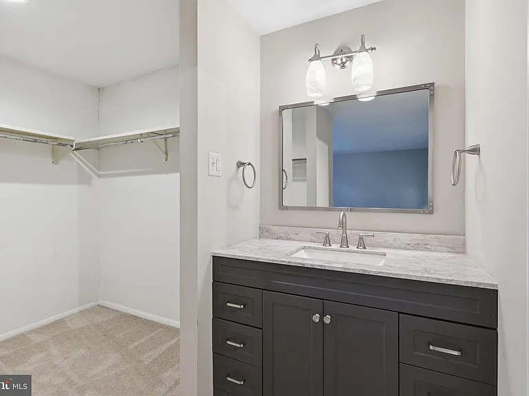 11712 Mossy Creek Ln — Photo 24