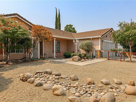 2nd image of 1016 Arrowwood Ln