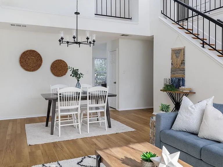1805 White Oak Cv — Photo 5