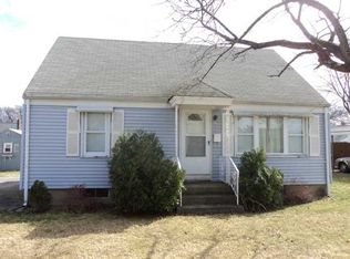 66 W Hill Dr, Cranston, RI 02920