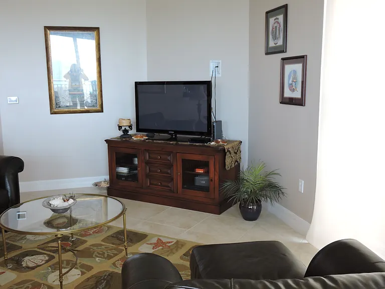 130 Warsteiner Way #701 — Photo 50