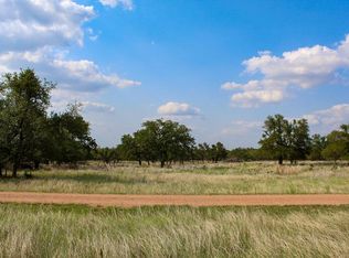 196 Apache Trce NW, Harper, TX 78631