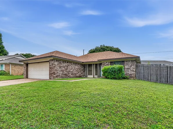 6228 Fernwood Dr, Arlington, TX 76001