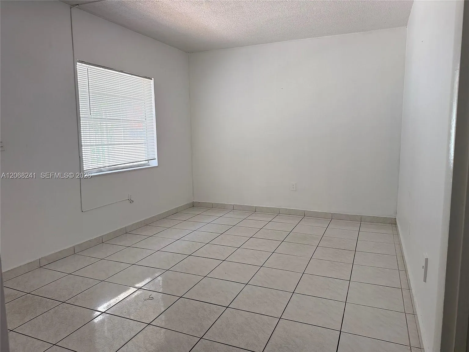 Haifa Condo — Photo 3