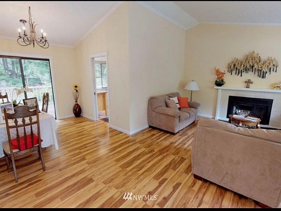 3rd image of 3843 166th Ave SE #1