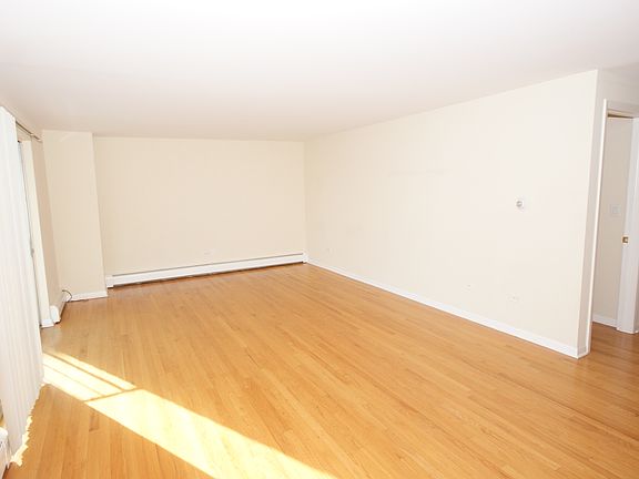 4th image of 1283 E Washington St APT G