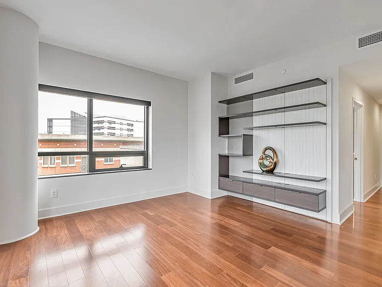 88 E San Fernando St #508 — Photo 10