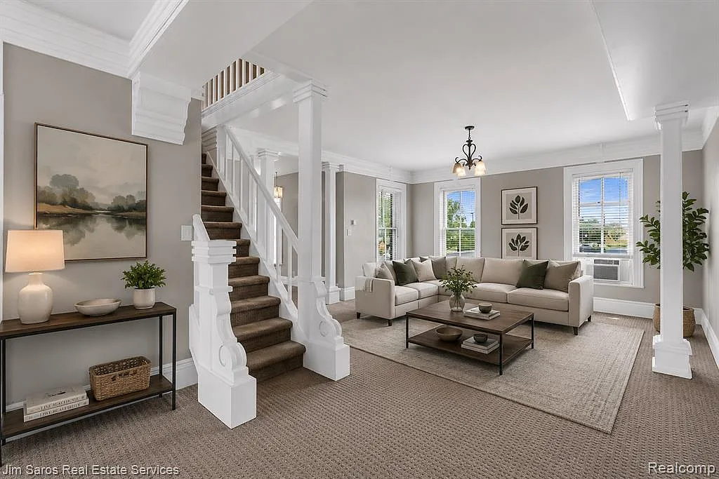 4 bed, 2400 sqft, $2,750 — Photo 3