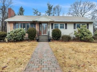 3 Rollingridge Ln, Paxton, MA 01612