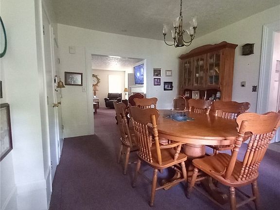 4th image of 321 Grant St
