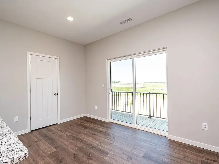 625 Catherine Dr — Photo 5