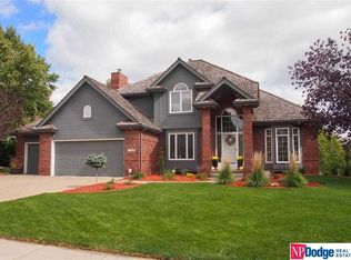 1308 Lambert Dr, Papillion, NE 68046