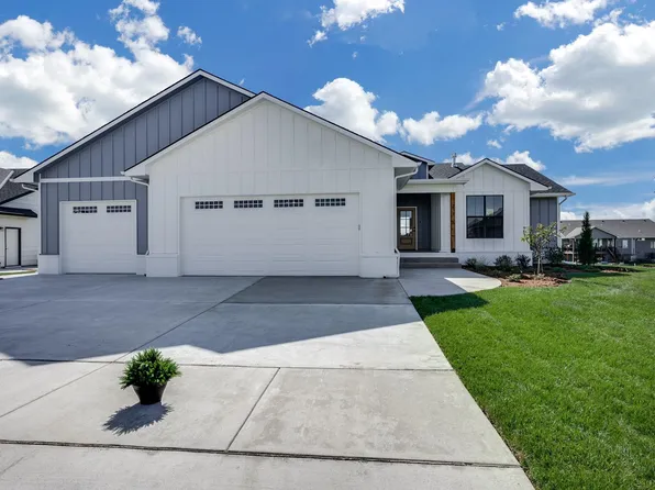 276 S Wellcrest Ct, Goddard, KS 67052