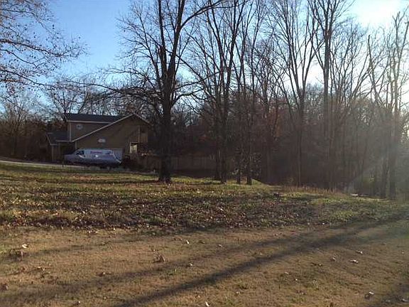 2nd image of 13813 Canterbury Dr