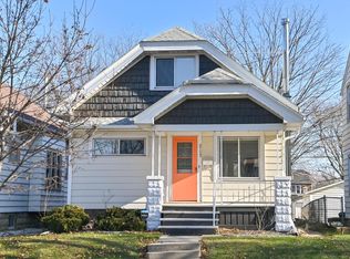 2152 S 71st St, West Allis, WI 53219