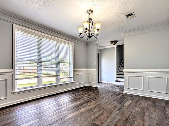 3rd image of 2508 Springwood Drive