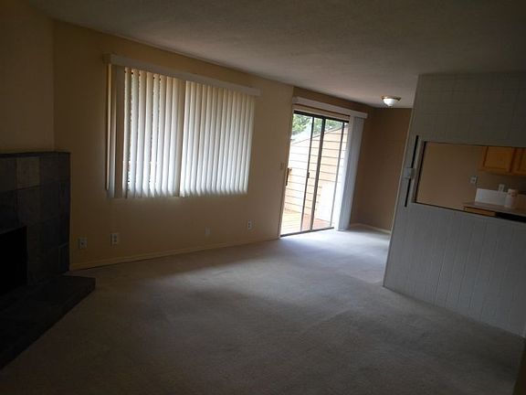 5th image of 621 SE 121st Ave APT 28