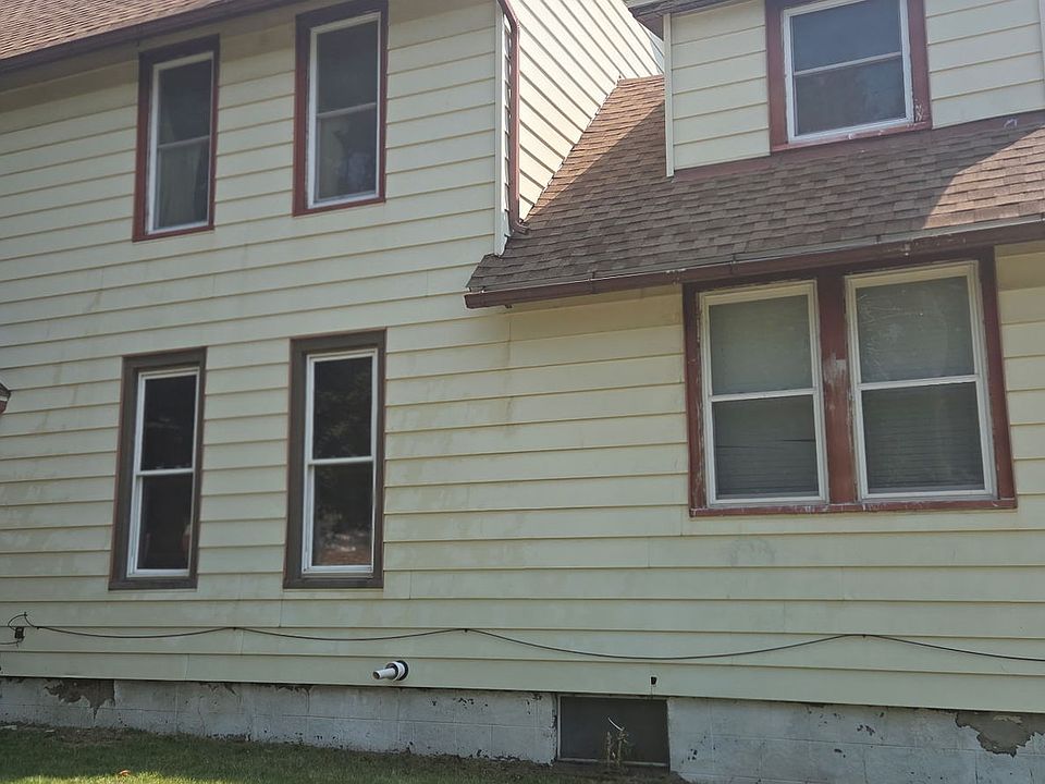 1st image of 905 S 5th St