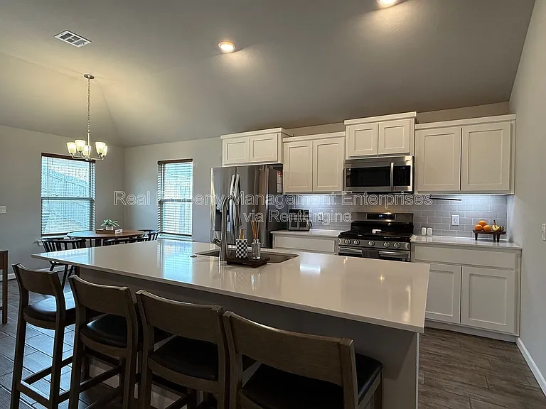 4612 Prominence Dr — Photo 3