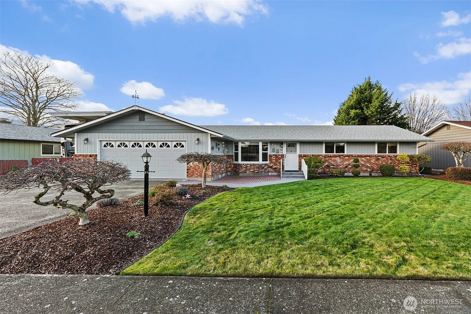705 Scott Drive photo 1