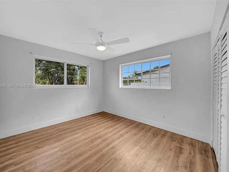 15010 NE 7th Ave #0 — Photo 12