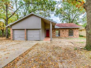 569 Autumn Ln, Livingston, TX 77351