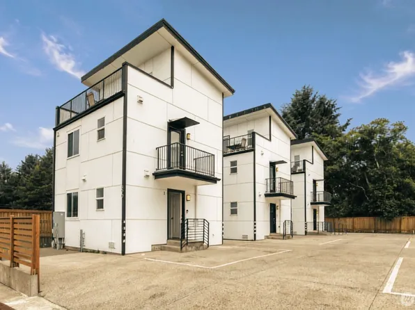 890 Magellan Avenue #1, Ocean Shores, WA 98569