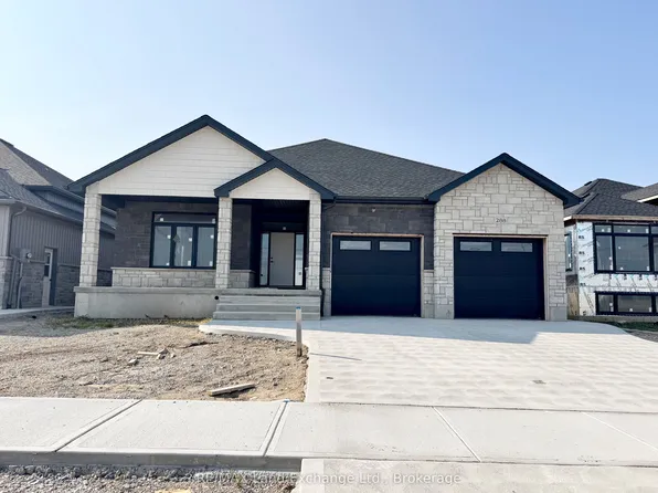 288 Ridge St, Saugeen Shores, ON N0H 2C3