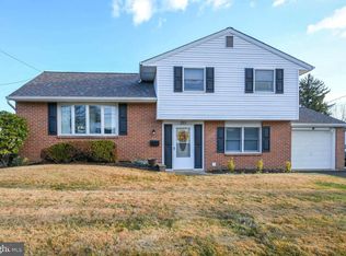 253 Sharpless Rd, Southampton, PA 18966