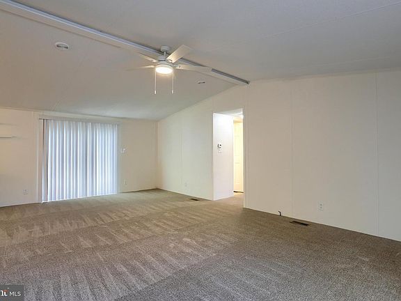 3rd image of 24 Willow St