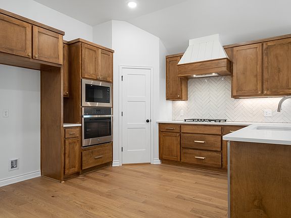 2nd image of 3722 Cassidy Dr