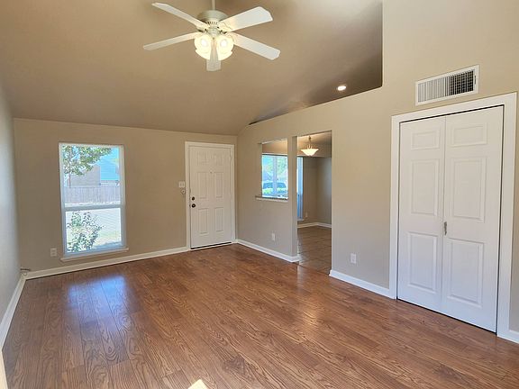 3rd image of 7612 Independence Dr